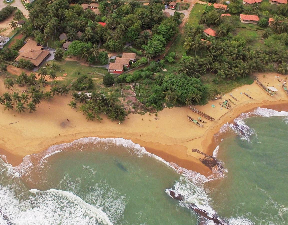 Ko-Sa Beach Resort Ltd Ampeni Екстериор снимка
